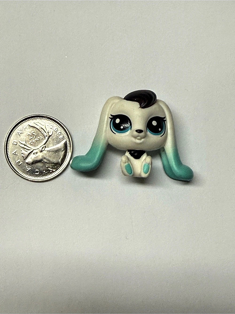 Littlest Pet Shop white blue bunny rabbit LPS toy figure